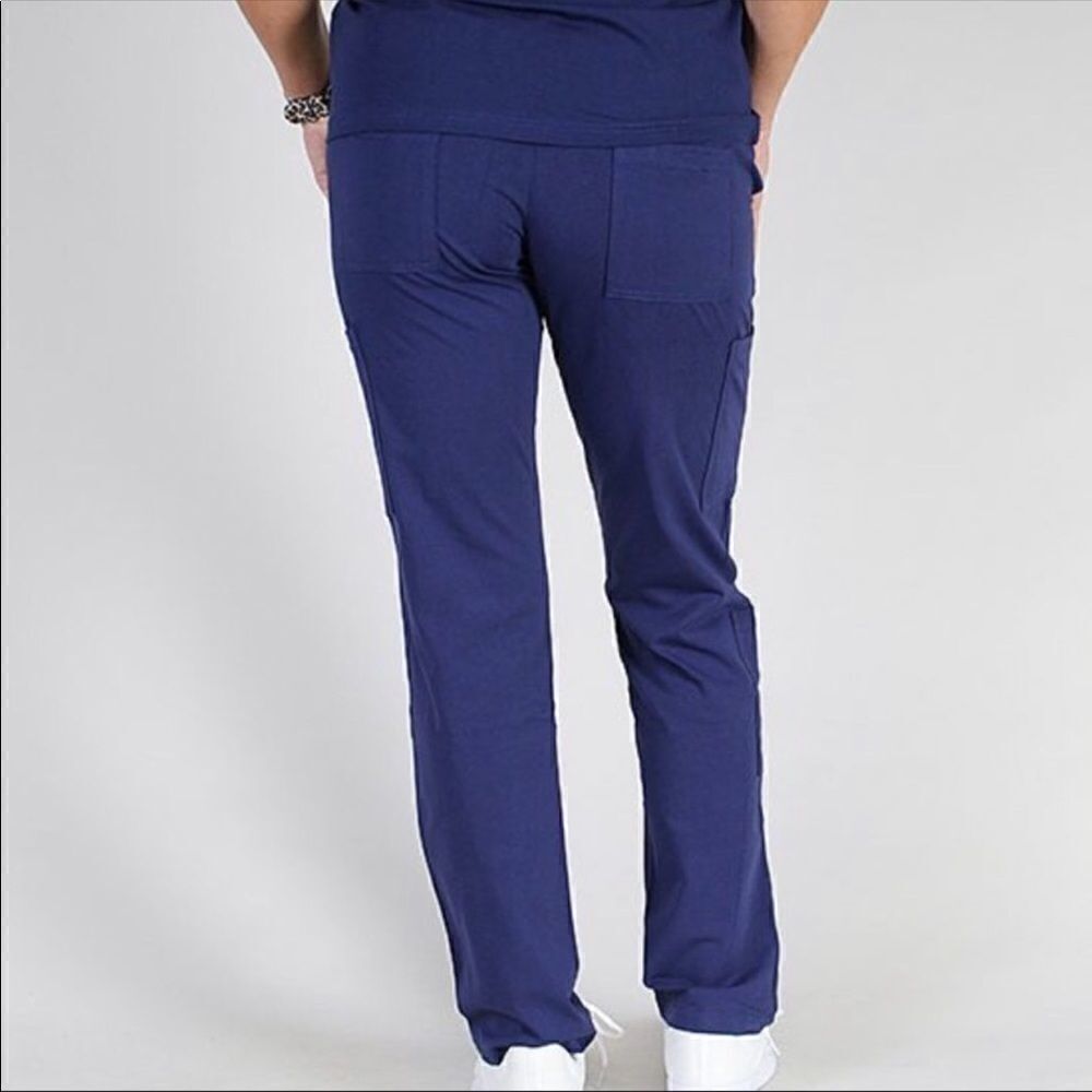 EUC MEDIUM STEALTH X BENEFIT SCRUB PANTS